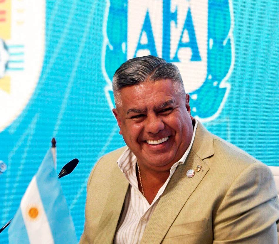 2 El Gobierno insiste con las Sociedades Anonimas y el capital privado en el futbol Telam