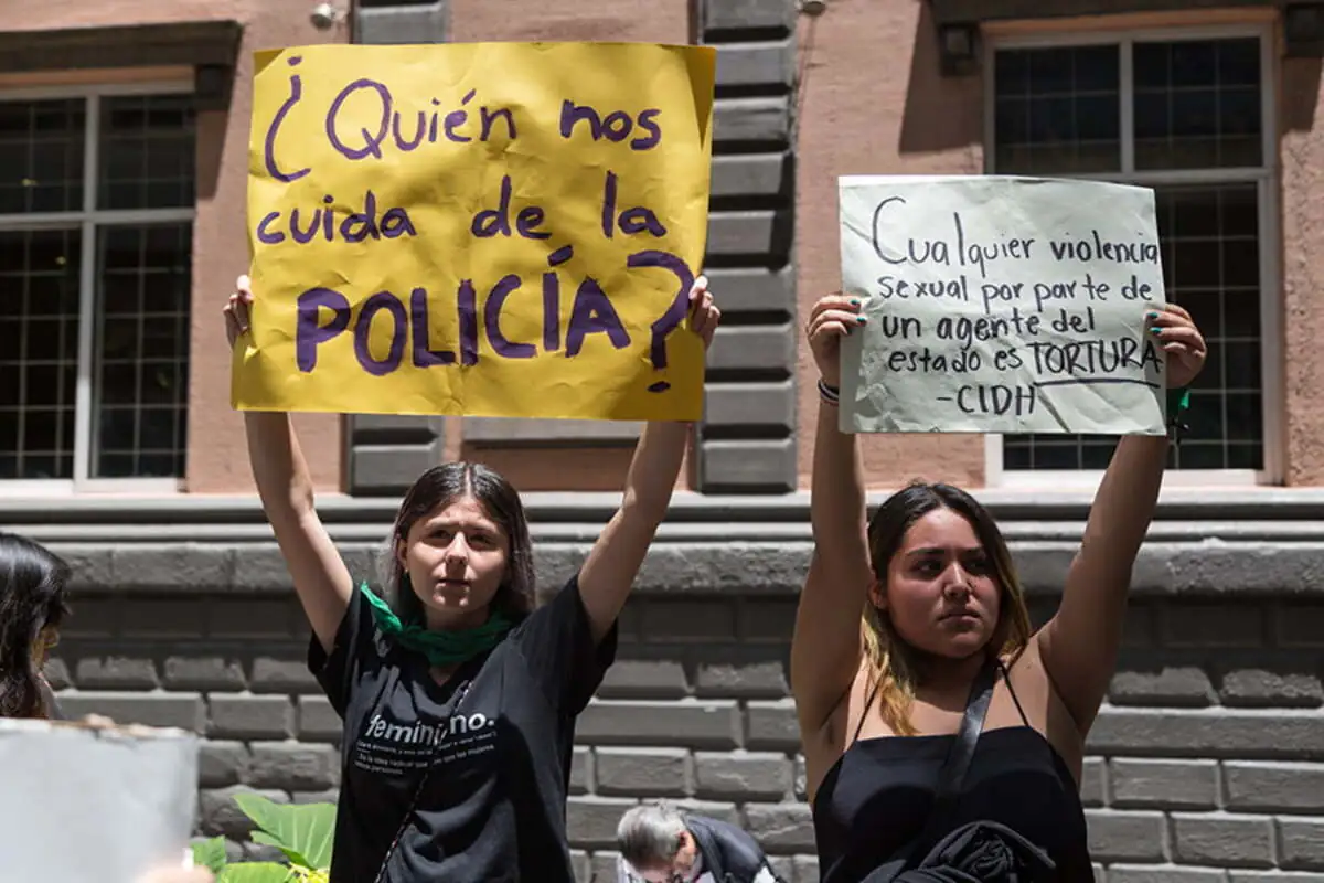 Femicidio villa dominico suicida policia 2